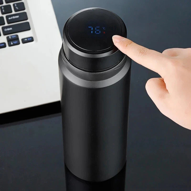 Smart Thermos – Eleganz & Präzision in Einem